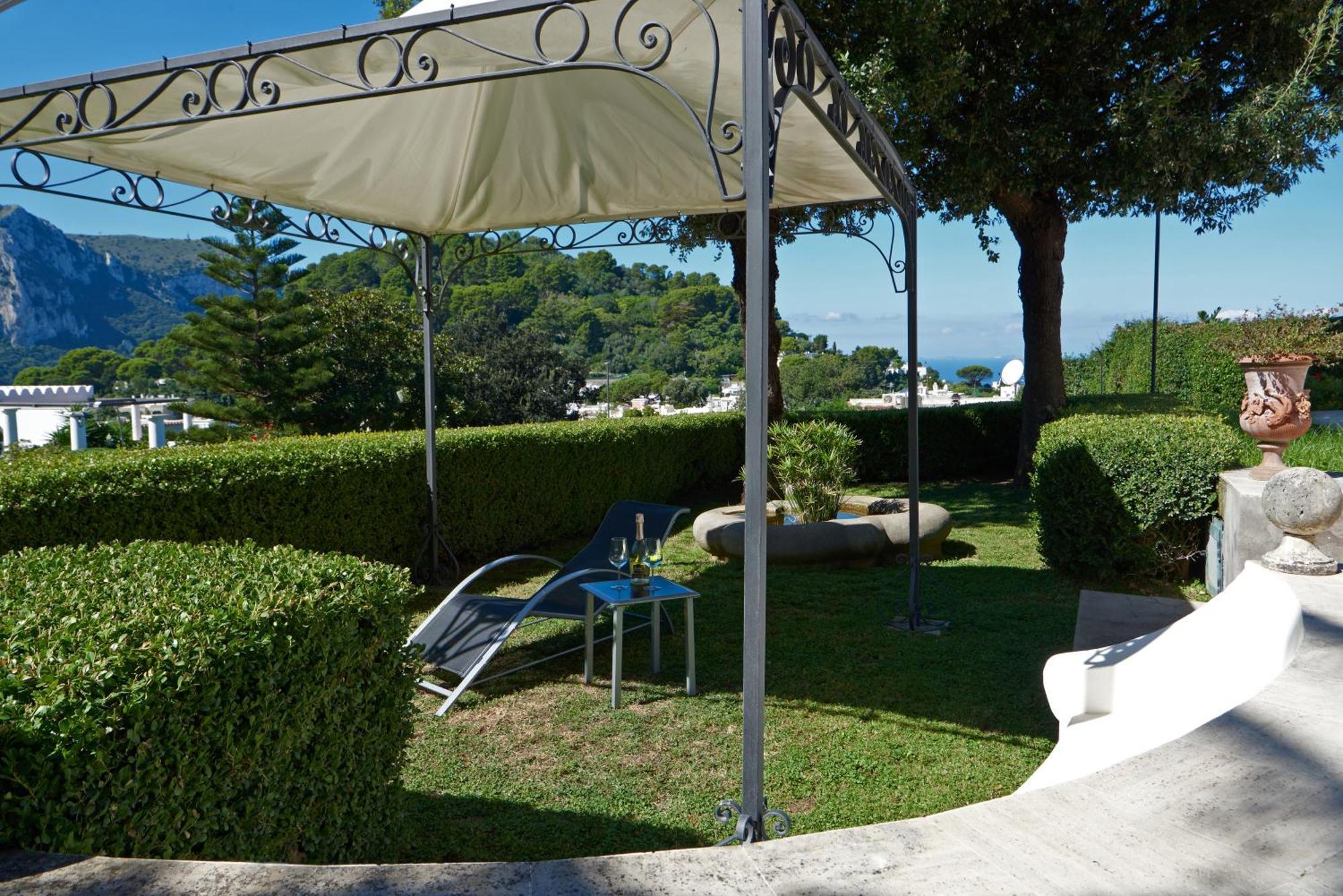 La Casa Dei Merli กาปรี ภายนอก รูปภาพ