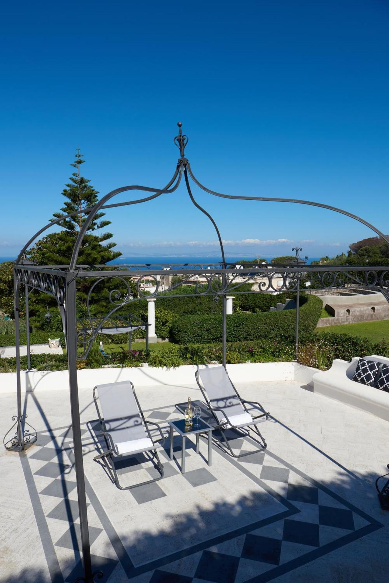 La Casa Dei Merli กาปรี ภายนอก รูปภาพ