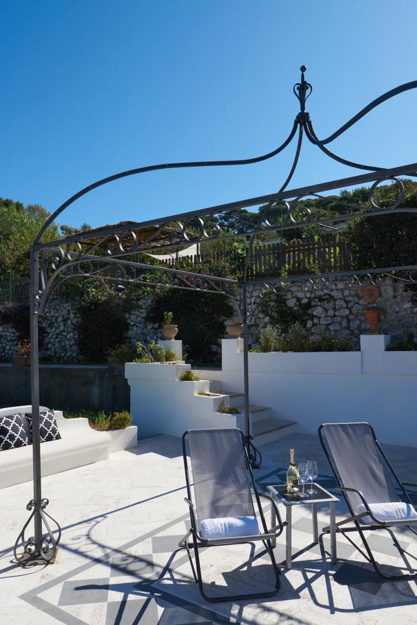 La Casa Dei Merli กาปรี ภายนอก รูปภาพ
